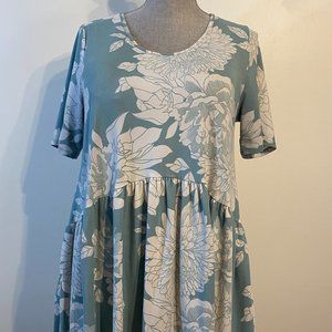 Agnes & Dora Blue Floral Muse Tunic Top Size Large